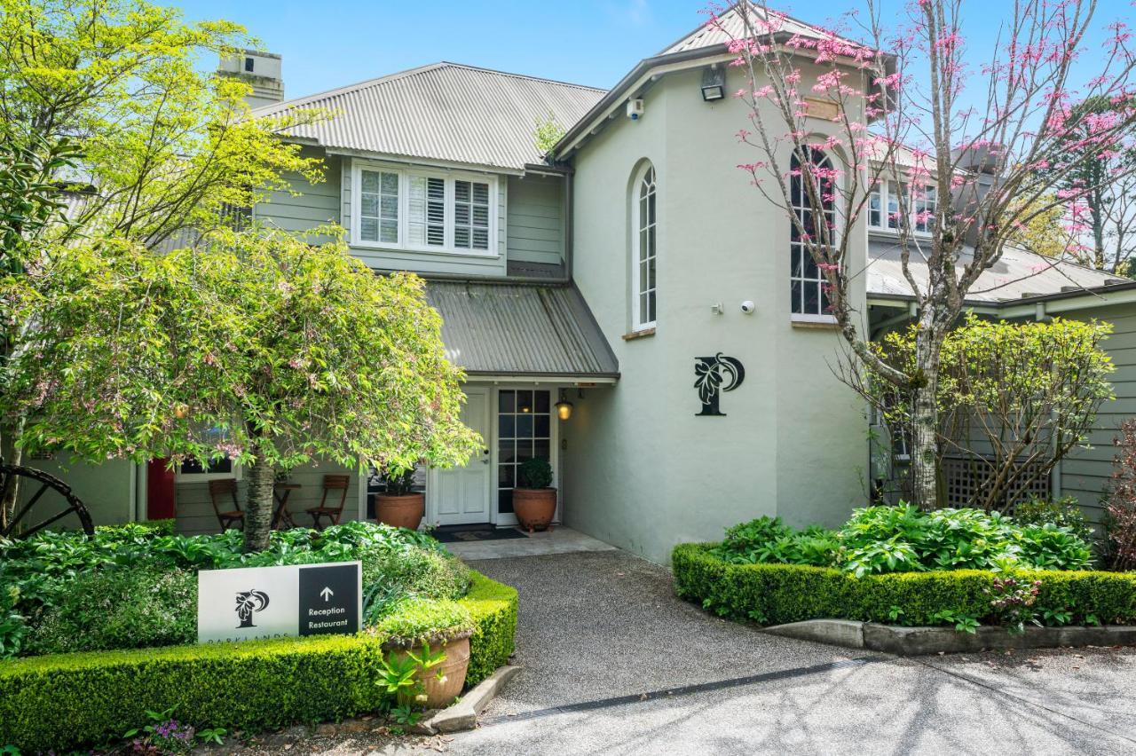 Parklands Country Gardens & Blue Mountains Hotel Blackheath