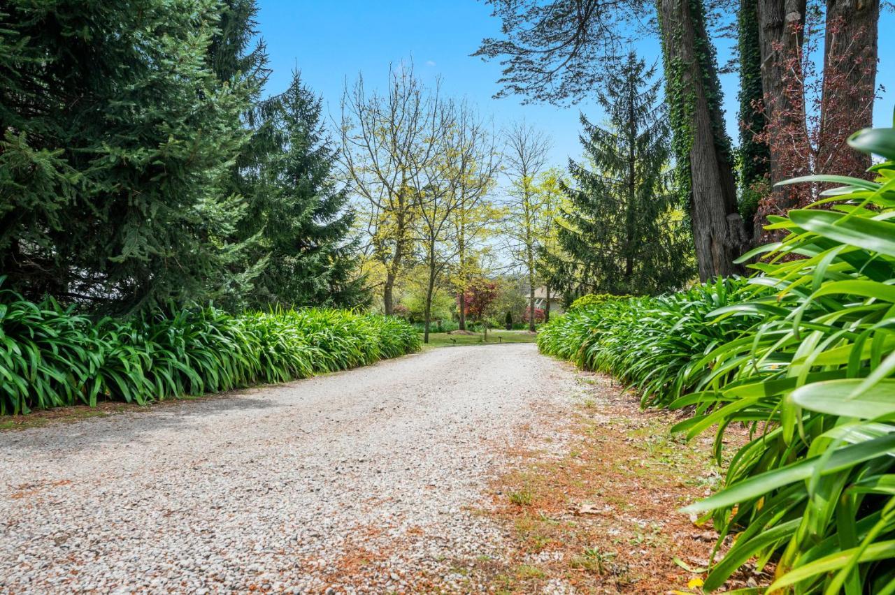 Parklands Country Gardens & Blue Mountains Hotel